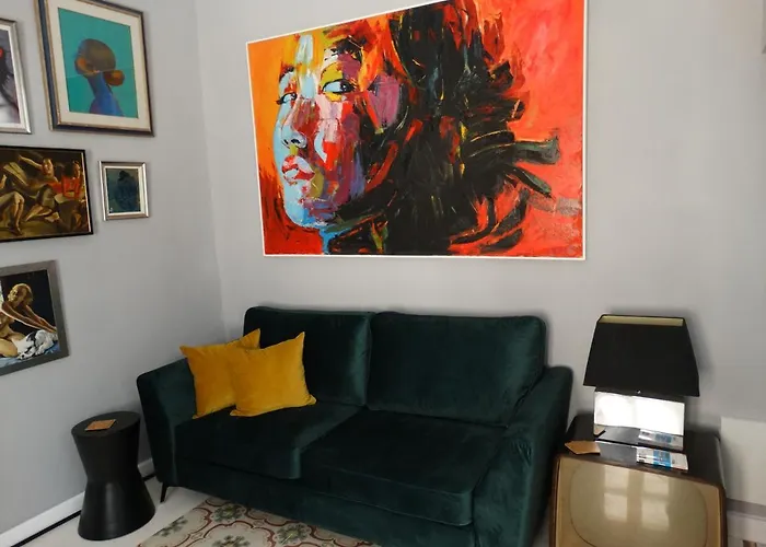 60 Indri Borg Townhouse