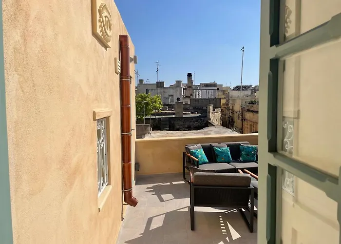 60 Indri Borg Townhouse